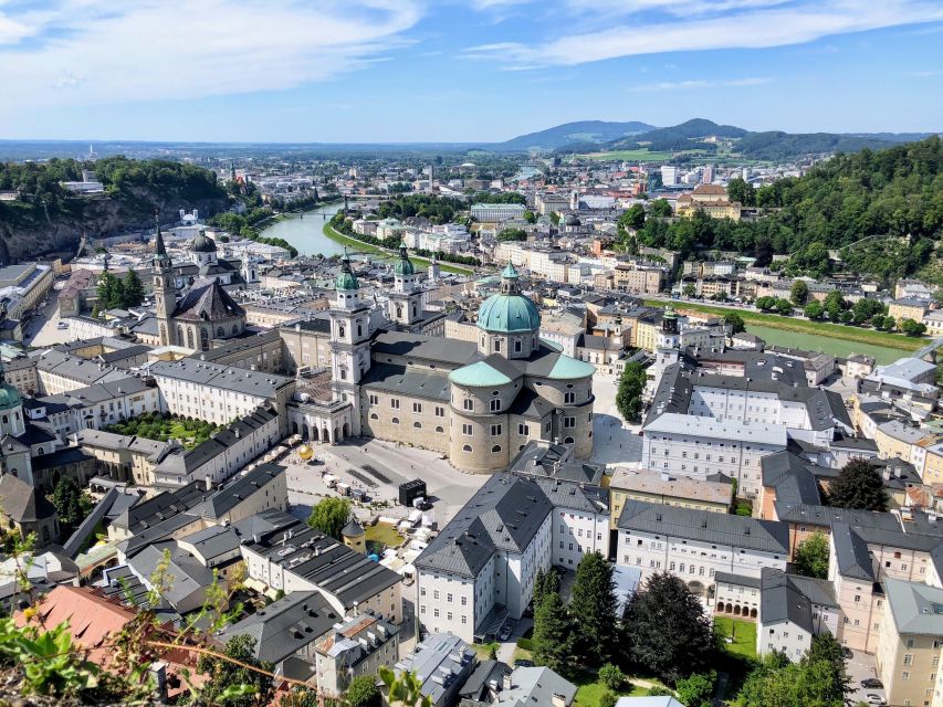 Salzburg: Express Walk with a Local in 60 minutes - Should you book this tour?