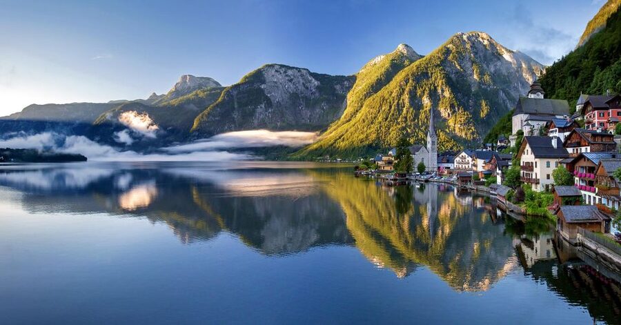 Salzburg: Hallstatt and Sound of Music Tour - Meeting point in Salzburg and how the day starts
