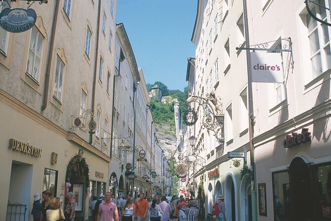 Salzburg Hop-On Hop-Off Bus Tour - Onboard comfort: air-conditioned seats, open-deck options, and sightlines