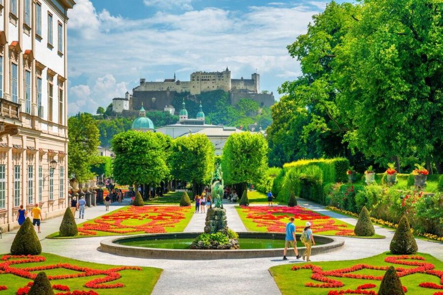 Salzburg: Life of Mozart Private Guided Walking Tour - Why this Mozart tour works better than random sightseeing