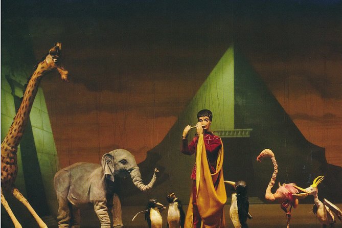 Salzburg Marionette Theater: The Magic Flute - Inside the theater: where you sit, how you follow the story