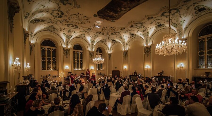 Salzburg: Mozart Concert with Dinner - Dress code, photos, and the rules you should follow