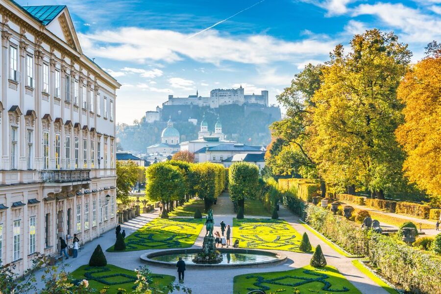 Salzburg: Private City Highlight Tour with a Guide - Mozart Birthplace and Getreidegasse, Where Shopping Has a Backstory