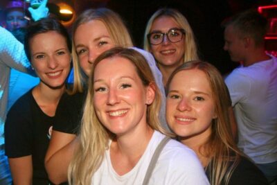 Pubcrawl Tour through best Bars and Clubs in Town
