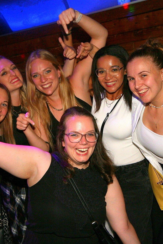 Salzburg: Pubcrawl Tour through best Bars and Clubs in Town - Shots, Tables, and Free Entry: Value Math for 41 Dollars