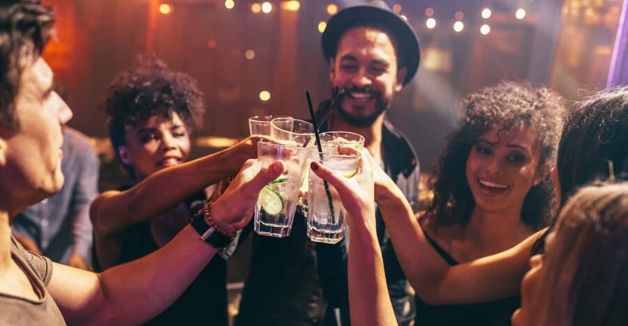 Salzburg: Pubcrawl Tour through best Bars and Clubs in Town - Skip the Lines, But Know What Express Check Means