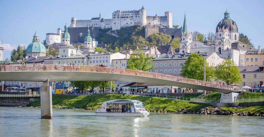 Salzburg: River Cruise & Best of Mozart Fortress Concert - Hohensalzburg funicular ride: how to turn waiting time into a view