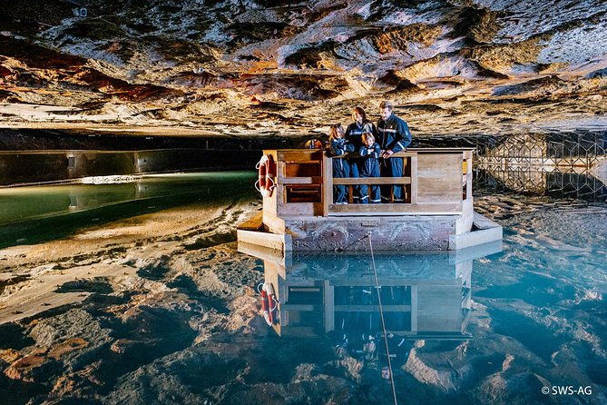 Salzburg Super Saver: Original Sound of Music and Salt Mines Day Trip - Mondsee and St. Michael’s Church: where the wedding stop adds emotional punch