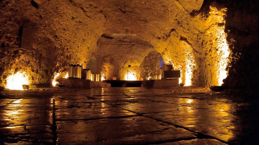 Salzkammergut: Sandstone Beer Cellar Tour - Entering the 500-Year-Old Sandstone Cellar (and Why It’s So Cool)