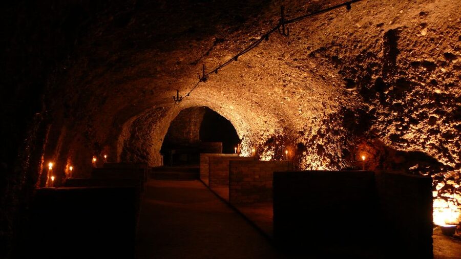 Salzkammergut: Sandstone Beer Cellar Tour - Ice-Age Geology and the 1500m3 Space You’ll Actually Walk Through