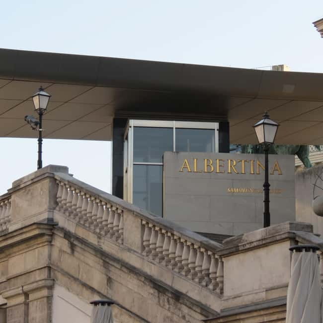 Scandals, affaires & anecdotes in Vienna - The Tour’s “Chapters”: From Hygiene and Bad Water to Court Affairs