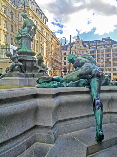 Scandals, affaires & anecdotes in Vienna - Beyond Usual Vienna Stories, and the Low Budget Angle