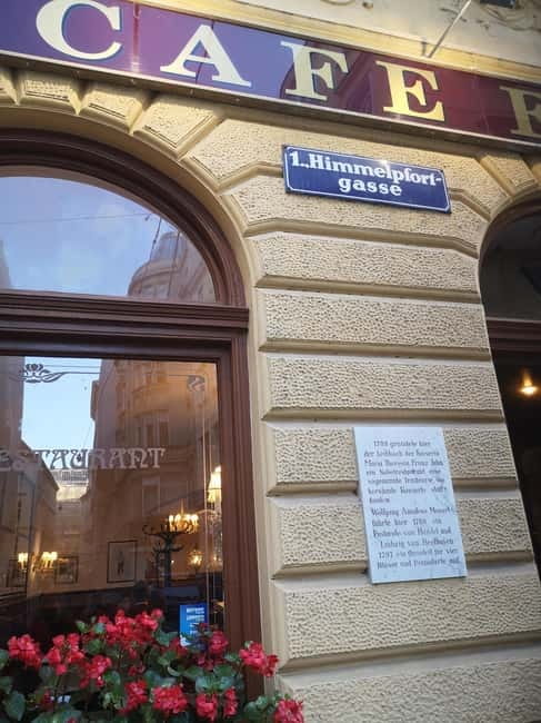Scandals, affaires & anecdotes in Vienna - Sandra Blum’s German Storytelling, and Why That Matters