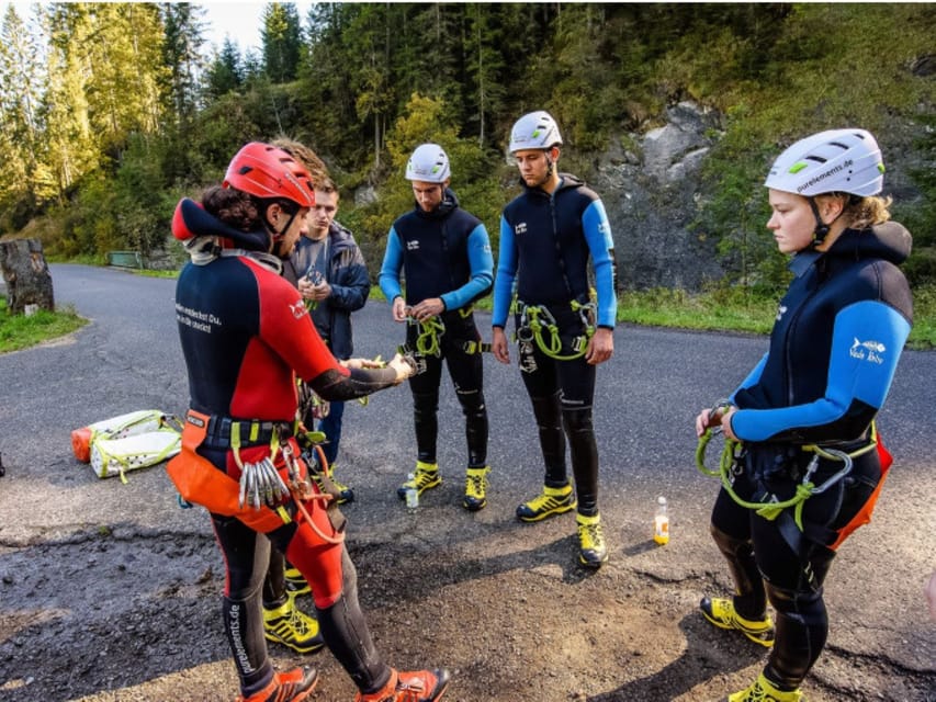 Schwarzwasserbach: Canyoning in Austria's Kleiwalsertal - The hike down through crevices and canyons: the part that earns your views