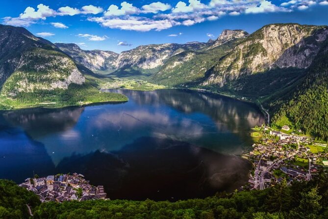 Self-Guided Private Tour of Hallstatt. Best photo-points, panoramic views, cafes - The meeting point, ending point, and what that means for your day
