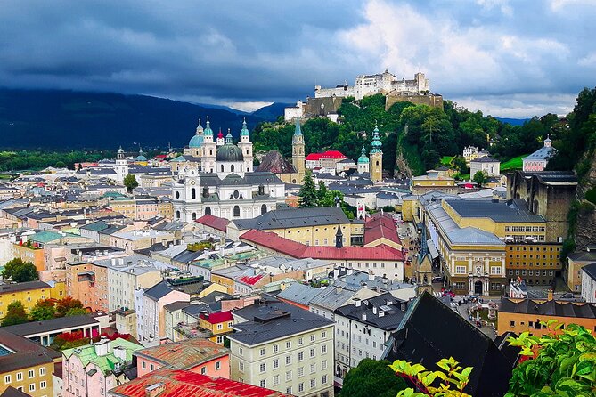 Self-Guided Tour of Salzburg: Stories, Photo Spots & Desserts - A simple idea: audio stories that work like street-level wayfinding