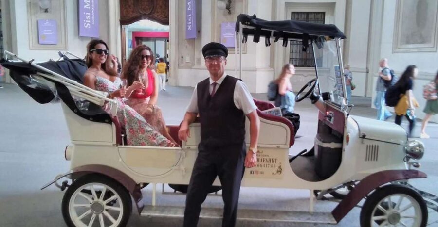 Sightseeing tour in electric vintage car (up to 5 people) - Finding the start point at Hotel Radisson Blu, Herrengasse 12