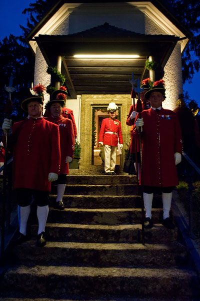 Silent Night Oberndorf Christmas Eve Tour from Salzburg - Final decision: should you book this Silent Night Oberndorf Christmas Eve tour?
