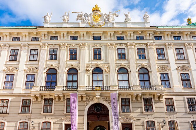 Skip the Line Empress Sisi Museum, Hofburg and Gardens Tour - Where you meet, and the opening scene at Emperor Franz I