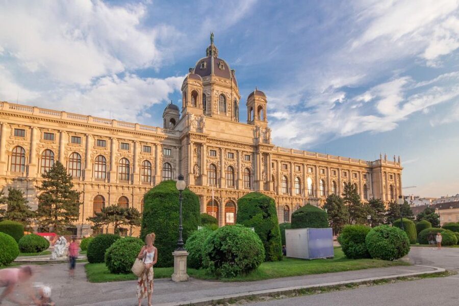 Skip-the-line Private Tour Kunsthistorisches Museum Vienna - How skip-the-line works here, and what it does not do