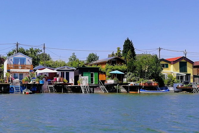 Small-Group Guided Kayak Tour of Vienna - Alte Donau: the lakeside Vienna most people skip