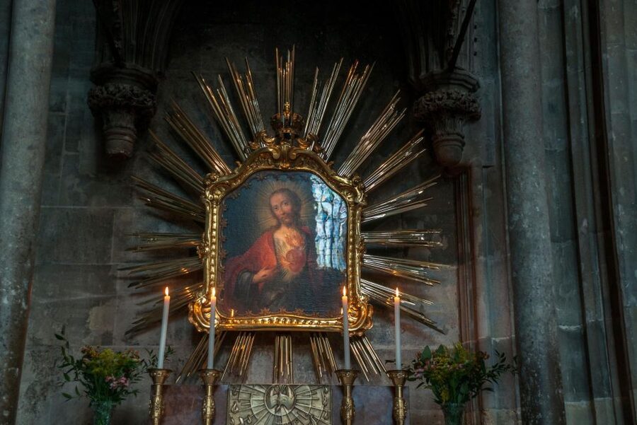 St Stephen's Cathedral Vienna Old Town Walking Tour - Key highlights you will feel right away