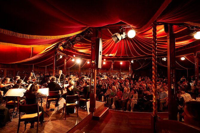 Strauss Dinner Show - Price value: is the $95.82 per person ticket worth it?