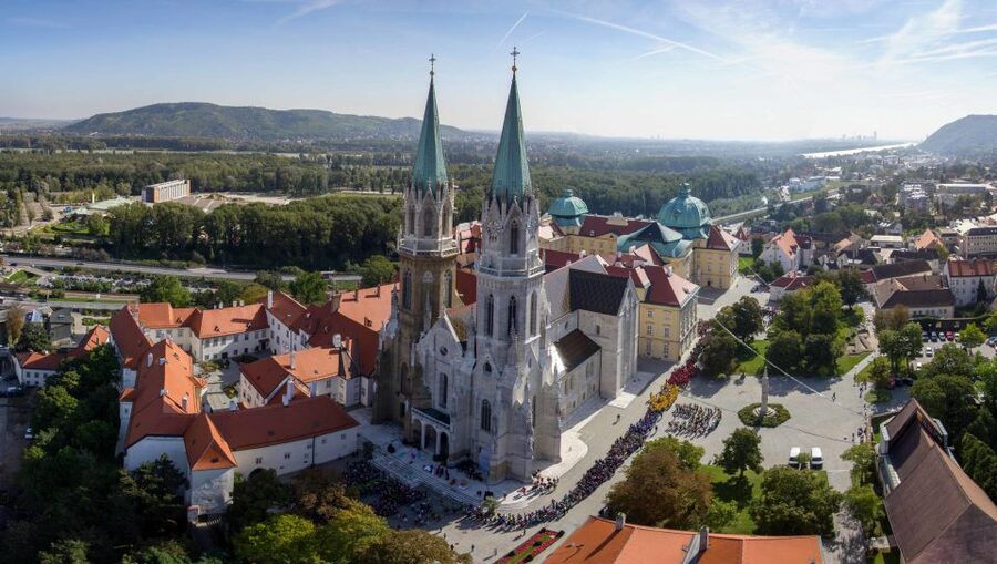 Ticket to Klosterneuburg Abbey - Why Klosterneuburg Abbey makes a great Vienna-area day trip