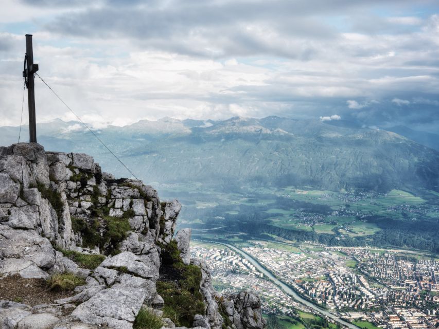 Top of Innsbruck: Roundtrip Cable Car Ticket - Hafelekar and Top of Innsbruck at 2,256 m: cold air, 360 views, real scale