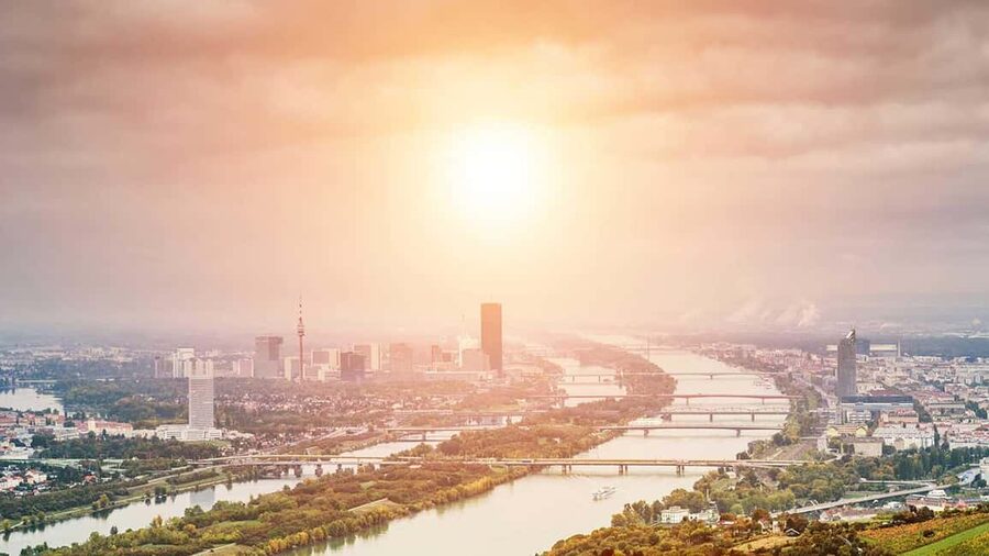 Vienna: 2-hour Danube Panorama Tour - The service experience: friendly staff, basic narration, and a calm pace