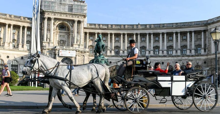 Vienna: 30-Minute Fiaker Ride in the Old Town - Fiaker 101: why 30 minutes is the right length in Vienna