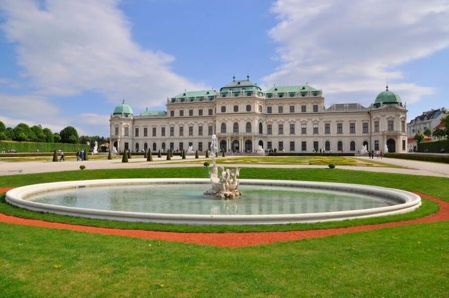 Vienna: Belvedere Palace Skip-the-Line Tour - Why Belvedere Palace feels different from other Vienna palace visits