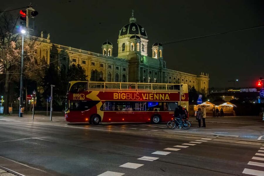 Vienna: Big Bus Evening Sightseeing Bus Tour with Live Guide - Live English Guide, Headsets, and the Right Way to Use Both