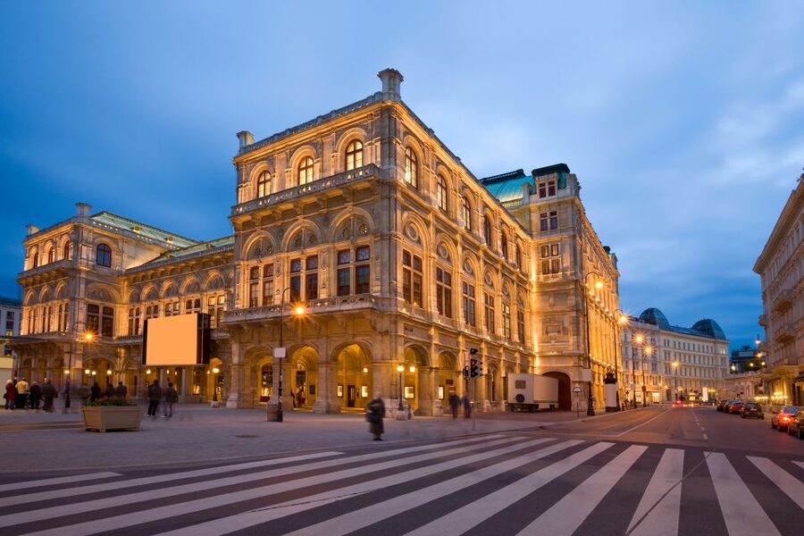 Vienna: Big Bus Hop-On, Hop-Off Tour by Open-Top Bus - Onboard Audio and the App: The Best Tools Are the Ones You Use