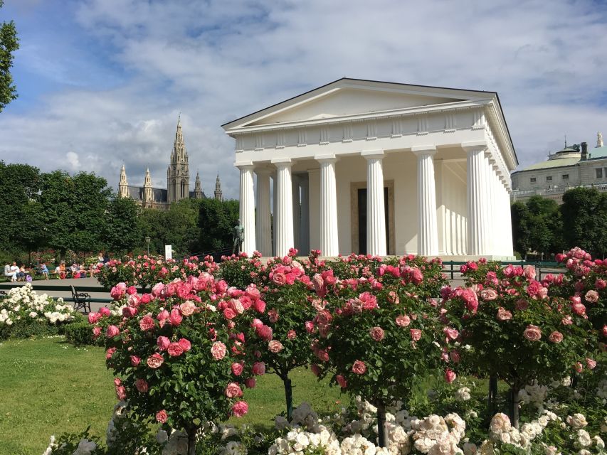 Vienna: City Center Guided Walking Tour - Group size, guide style, and why headsets matter