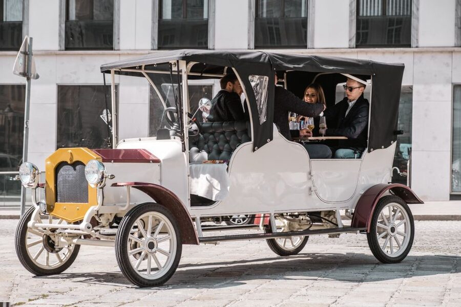 Vienna: City Sightseeing Tour in an Electro Vintage Car - Your private guide: humor, side stories, and real language help
