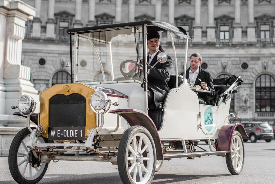 Vienna: City Sightseeing Tour in an Electro Vintage Car - Price and value: $116 per group up to five