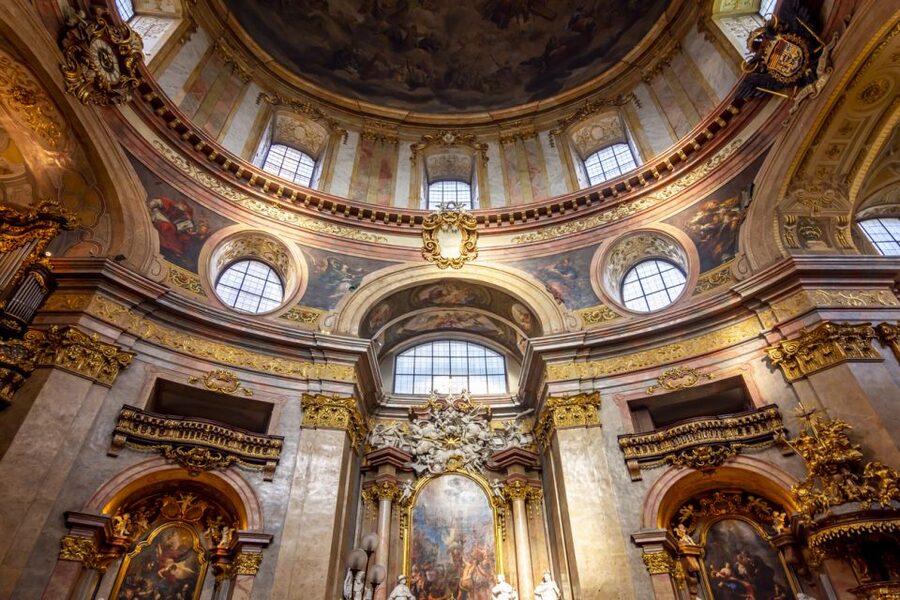 Vienna: Classic Ensemble Vienna in St. Peter's Church Ticket - Classic Ensemble Vienna in a close-up quartet setting