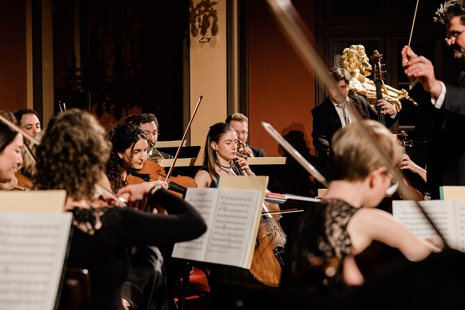 Vienna Classical Concert - Strauss in Historic 1837 Hall - The evening schedule that actually matters (Museum 18:00, hall 19:30, concert 20:30)