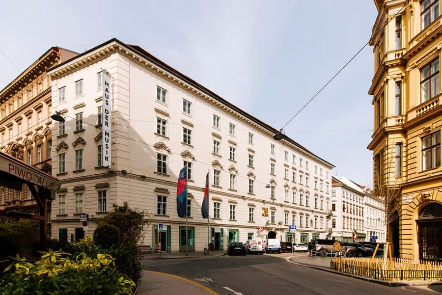 Vienna: Classical Masters Concert at Haus der Musik - Getting in smoothly: entrance, tickets, and being on time