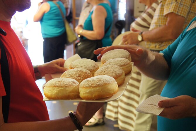 Vienna Coffee, Cake & Pastries Tour with Local Stories - The guide experience: why Maria and Patrick keep showing up in the spotlight