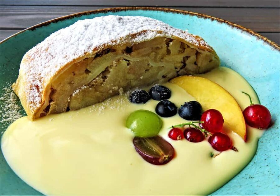 Vienna: Food tasting tour of Hidden Gems (Small Groups) - How the timing and pacing works in a 3-hour format