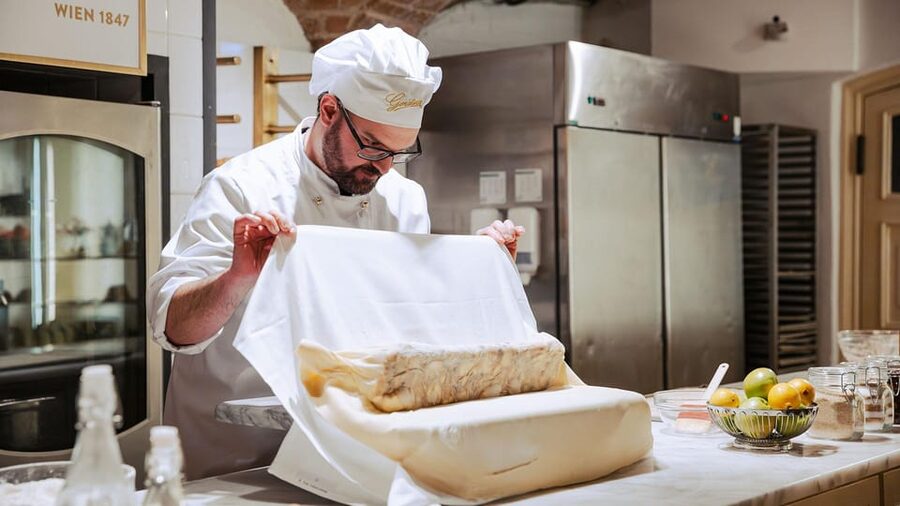 Vienna: Gerstner KuK Hofzuckerbäcker Baking Show & Tasting - Why This Schönbrunn Strudel Show Feels Like Vienna