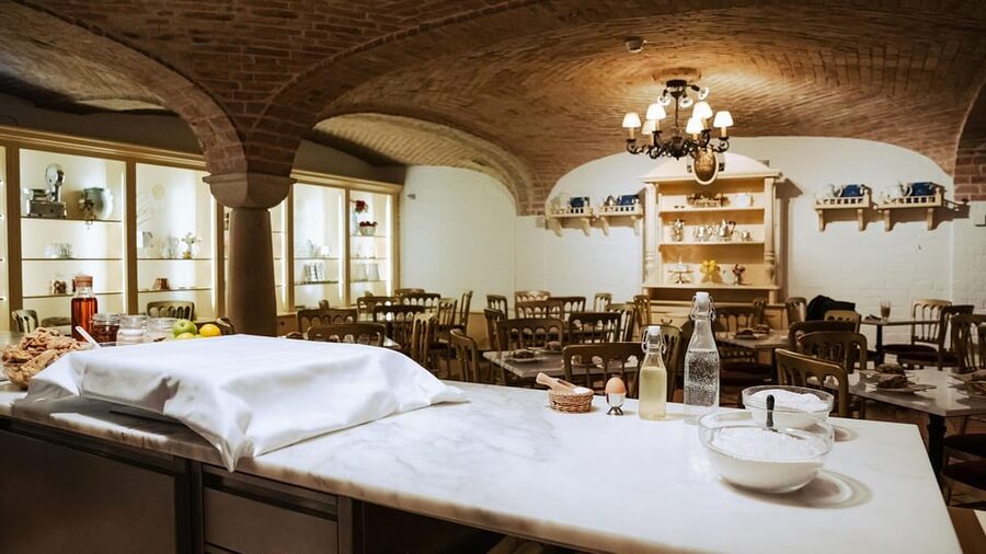 Vienna: Gerstner KuK Hofzuckerbäcker Baking Show & Tasting - Who Should Book This and Who Might Skip