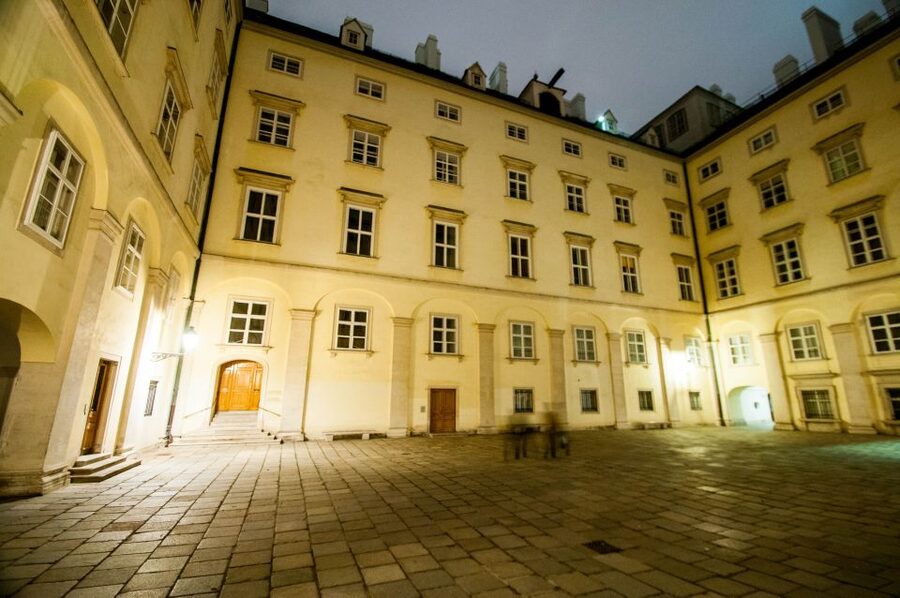 Vienna: Ghosts and Legends Guided Nighttime Walking Tour - Price and value: why $20 can feel like a bargain