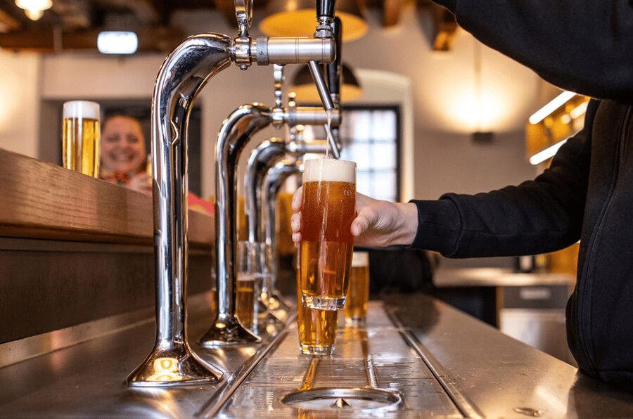 Vienna: Guided tour of the Ottakringer brewery - Where you meet at Ottakringer forecourt, and how not to waste time