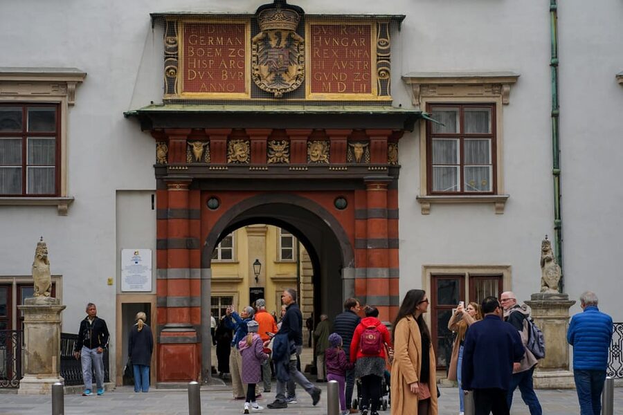 Vienna: Guided Walking Tour of City Highlights & Hidden Gems - Price and Value: Why $27 Can Make Sense for Vienna