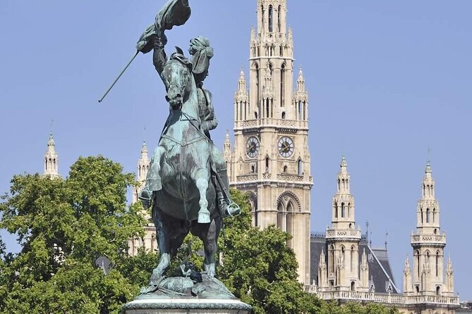 Vienna: Guided Walking Tour of City Highlights in a Small Group - Crossing the Ringstraße and learning what a boulevard really does