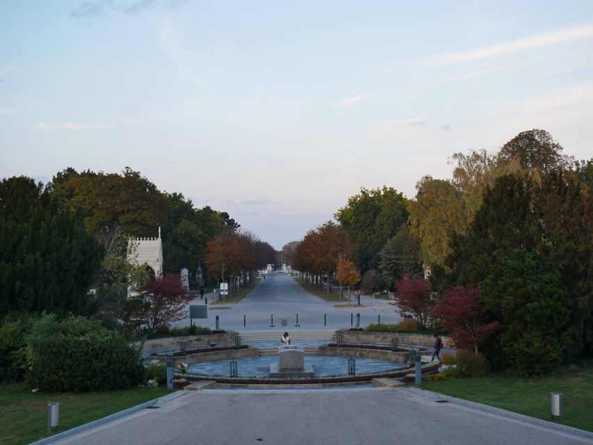 Vienna: Guided Walking Tour of the Central Cemetery - Following the musical superstars: where Mozart and Beethoven are laid to rest