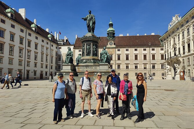 Vienna Highlight Tour - yue walk - Memorial Against War and Fascism: one of the route’s most serious stops